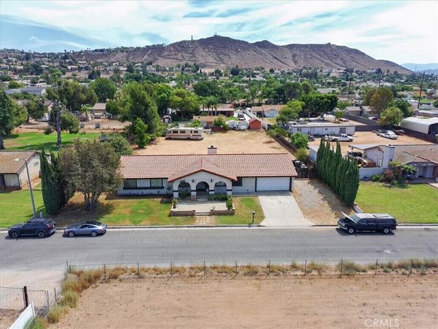 7950 Olivia Way, Riverside, CA 92509
