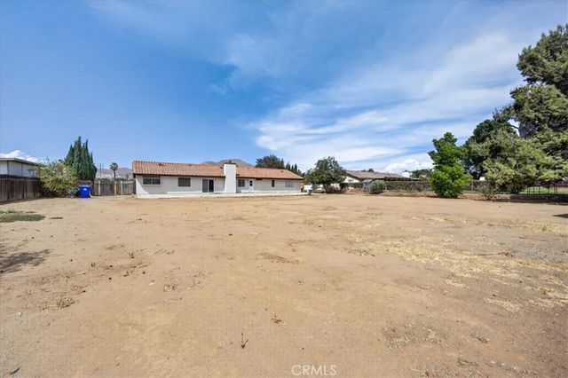 7950 Olivia Way, Riverside, CA 92509