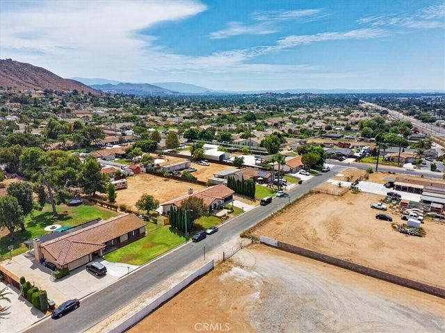 7950 Olivia Way, Riverside, CA 92509
