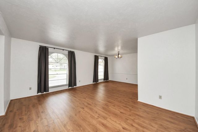 2223 Fairgreen Drive, Missouri City, TX 77489