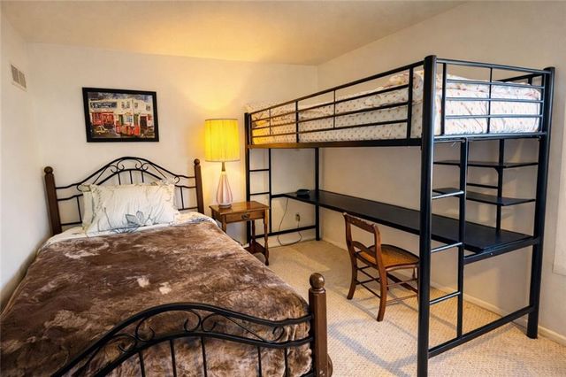 3907 NE Beach Road, Lee's Summit, MO 64064