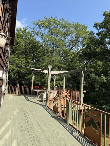 3907 NE Beach Road, Lee's Summit, MO 64064
