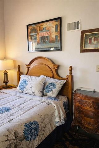 3907 NE Beach Road, Lee's Summit, MO 64064