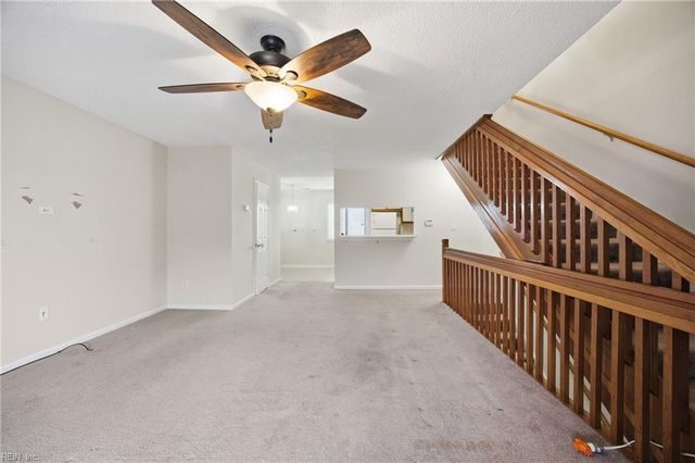 1100 E Ocean View Ave Apt 1, Norfolk, VA 23503