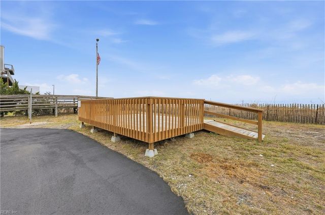 1100 E Ocean View Ave Apt 1, Norfolk, VA 23503