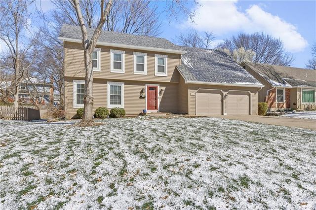 11602 W 99th Place, Overland Park, KS 66214