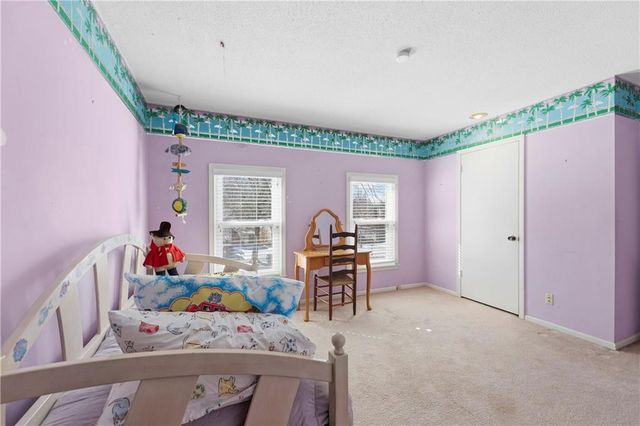 11602 W 99th Place, Overland Park, KS 66214