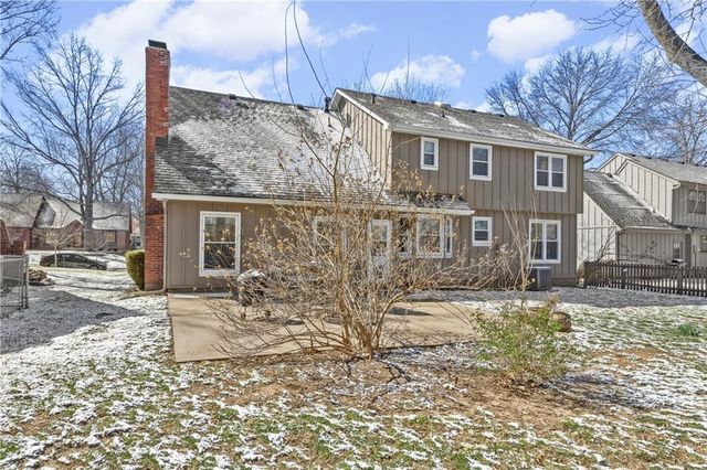 11602 W 99th Place, Overland Park, KS 66214