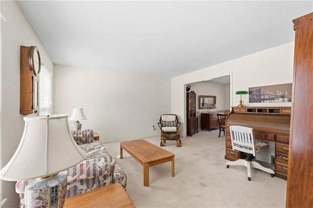 11602 W 99th Place, Overland Park, KS 66214