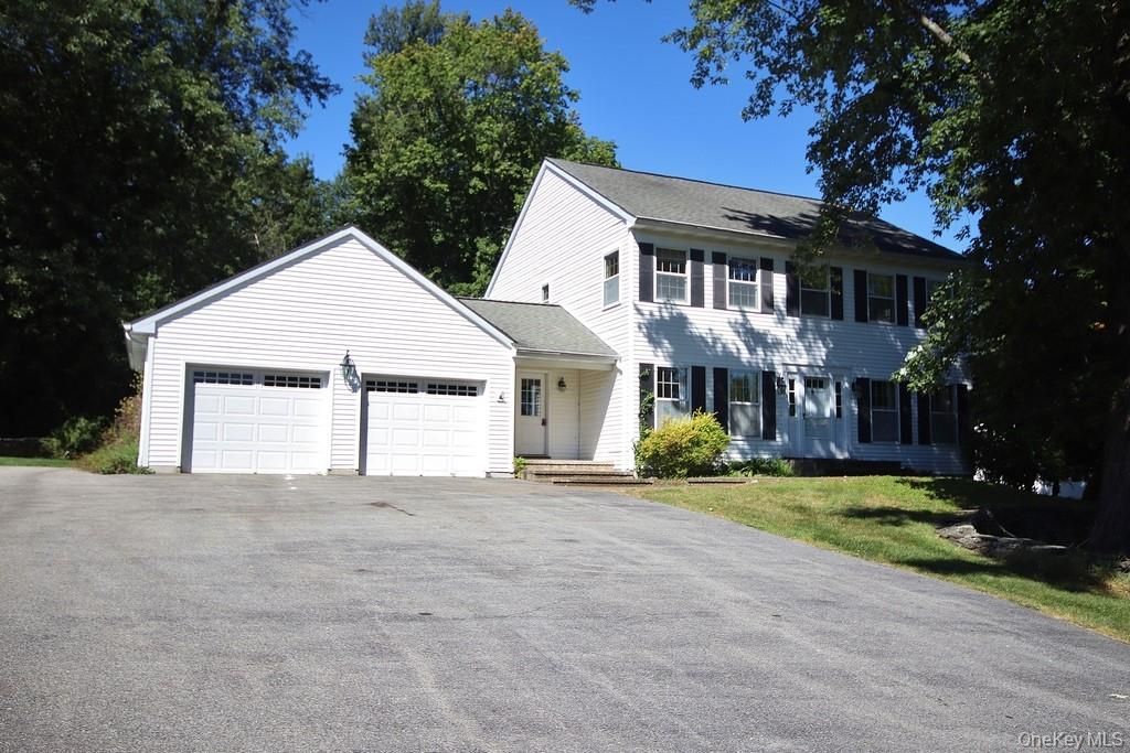 42 Willow Drive, Hopewell Junction, NY 12533