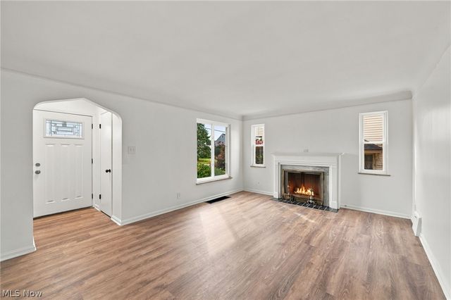 7702 Southington Drive, Parma, OH 44129
