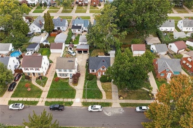 7702 Southington Drive, Parma, OH 44129