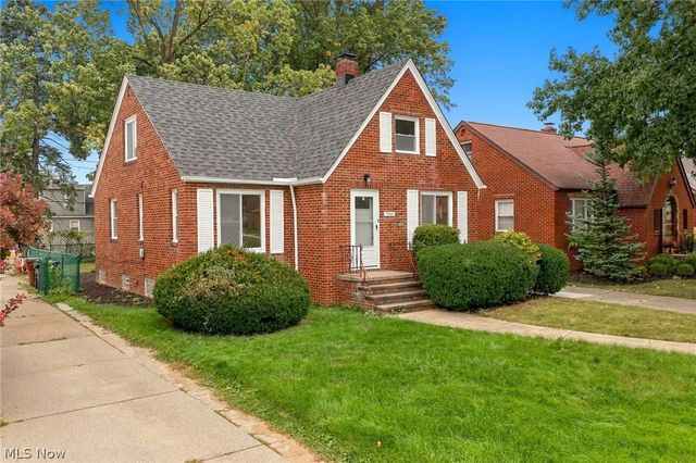 7702 Southington Drive, Parma, OH 44129