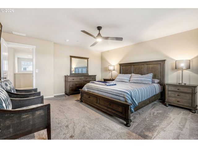 9341 N ALDER St, Camas, WA 98607