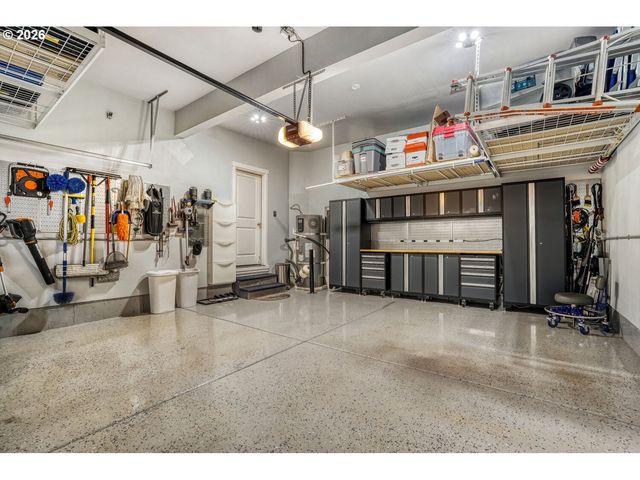 9341 N ALDER St, Camas, WA 98607