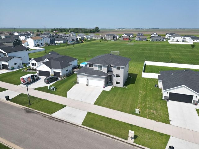 2828 12th Street W, West Fargo, ND 58078