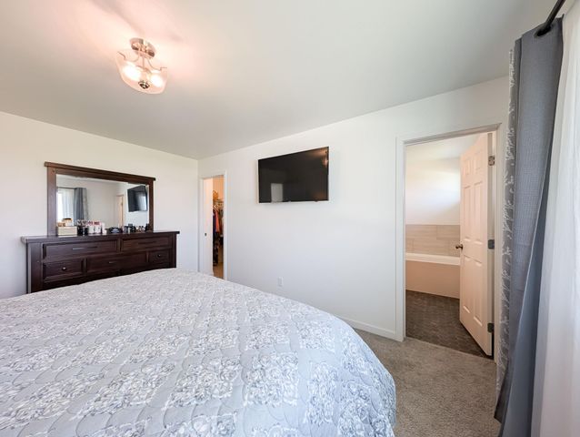 2828 12th Street W, West Fargo, ND 58078