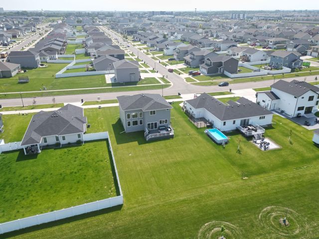 2828 12th Street W, West Fargo, ND 58078