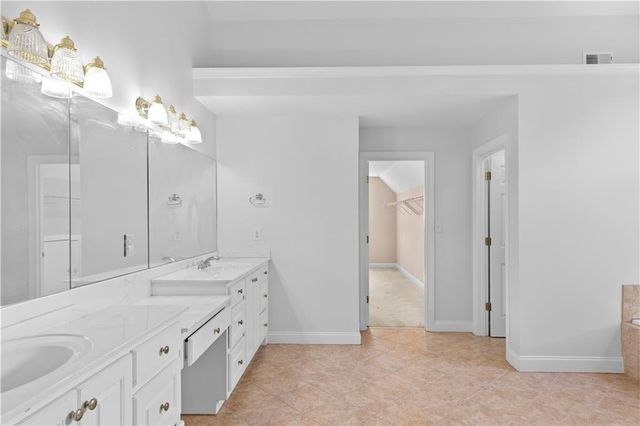 1431 Threepine Place SW, Lilburn, GA 30047