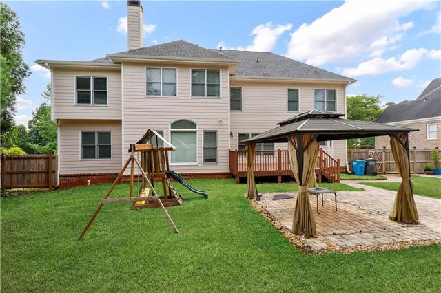 1431 Threepine Place SW, Lilburn, GA 30047