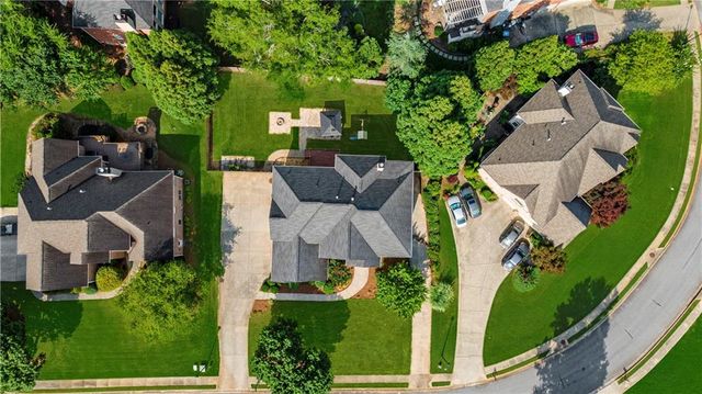 1431 Threepine Place SW, Lilburn, GA 30047
