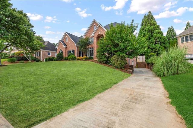 1431 Threepine Place SW, Lilburn, GA 30047