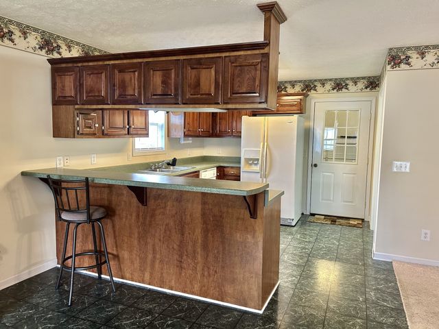 355 W Doak Rd, Manchester, TN 37355