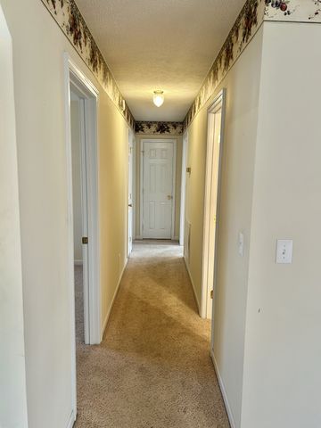 355 W Doak Rd, Manchester, TN 37355