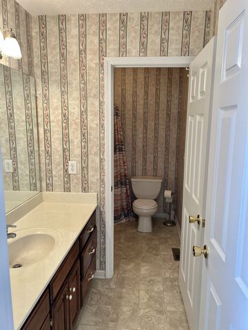 355 W Doak Rd, Manchester, TN 37355