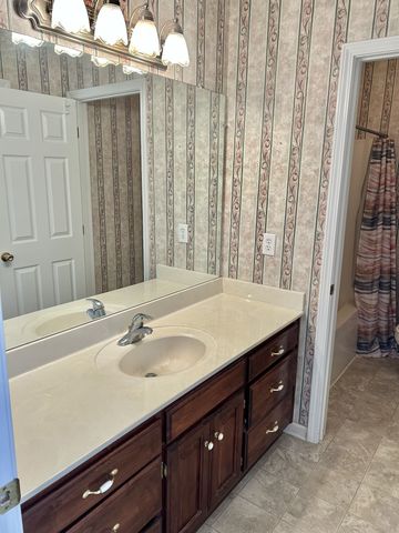 355 W Doak Rd, Manchester, TN 37355