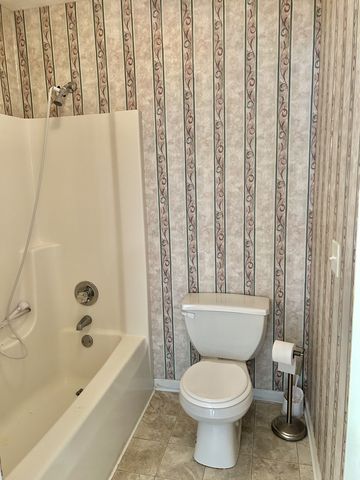 355 W Doak Rd, Manchester, TN 37355