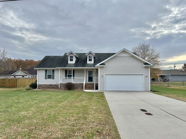 355 W Doak Rd, Manchester, TN 37355