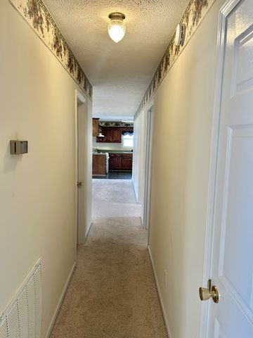 355 W Doak Rd, Manchester, TN 37355