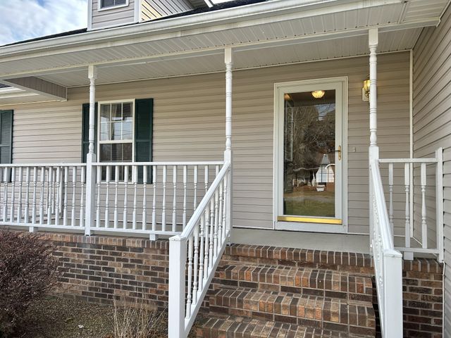 355 W Doak Rd, Manchester, TN 37355