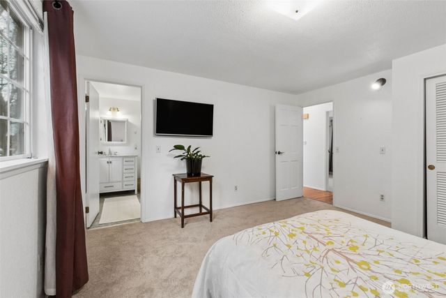 12828 NE 136th Street, Kirkland, WA 98034