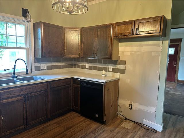 404 Vine Street, Chillicothe, MO 64601