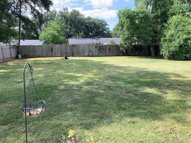 2414 Melrose Avenue, Bossier City, LA 71111