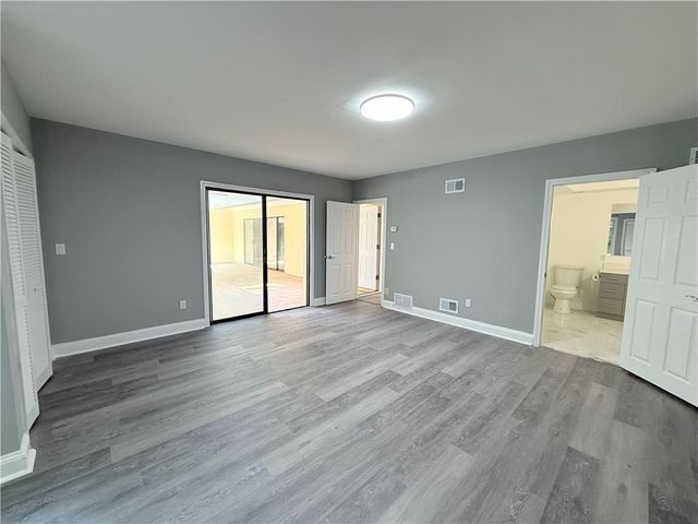 15 Forest Lane, East Greenwich, RI 02818