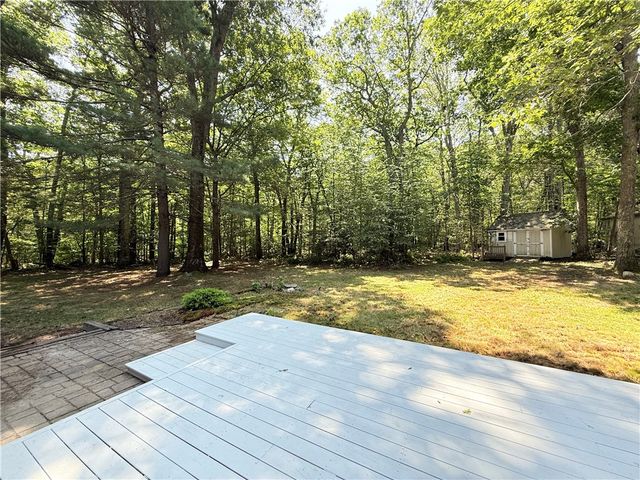 15 Forest Lane, East Greenwich, RI 02818