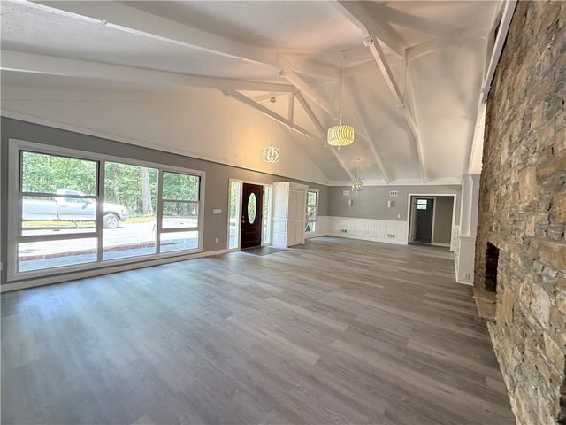 15 Forest Lane, East Greenwich, RI 02818