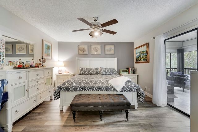 3263 Perimeter Drive, Greenacres, FL 33467