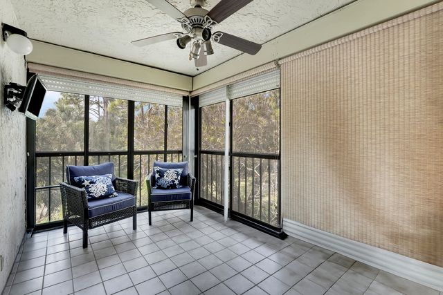 3263 Perimeter Drive, Greenacres, FL 33467