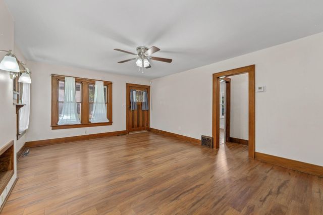 546 S Volutsia Ave, Wichita, KS 67211