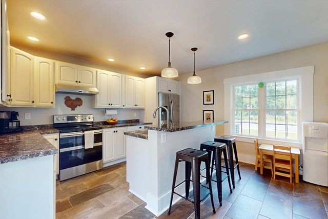 107 E Main St, Ayer, MA 01432