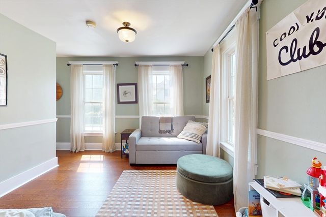 107 E Main St, Ayer, MA 01432