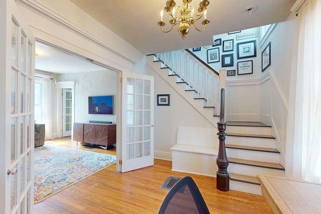 107 E Main St, Ayer, MA 01432