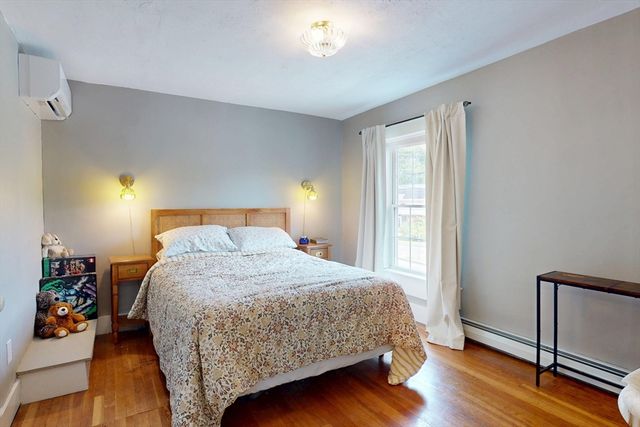 107 E Main St, Ayer, MA 01432