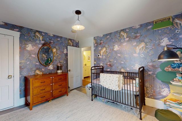 107 E Main St, Ayer, MA 01432