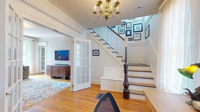 107 E Main St, Ayer, MA 01432