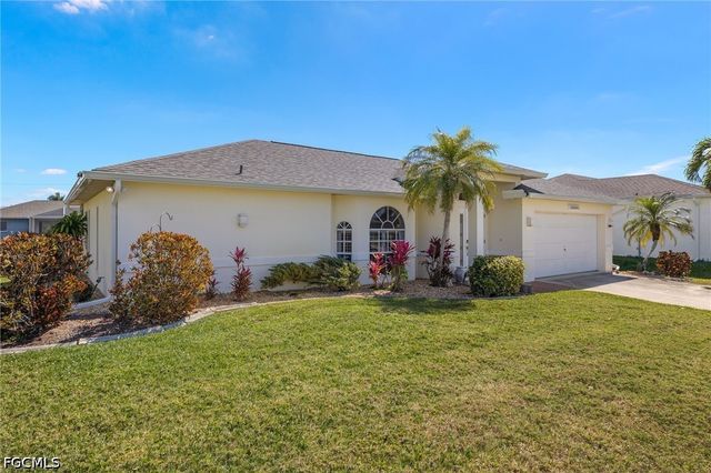 2305 SW 19th PL, Cape Coral, FL 33991